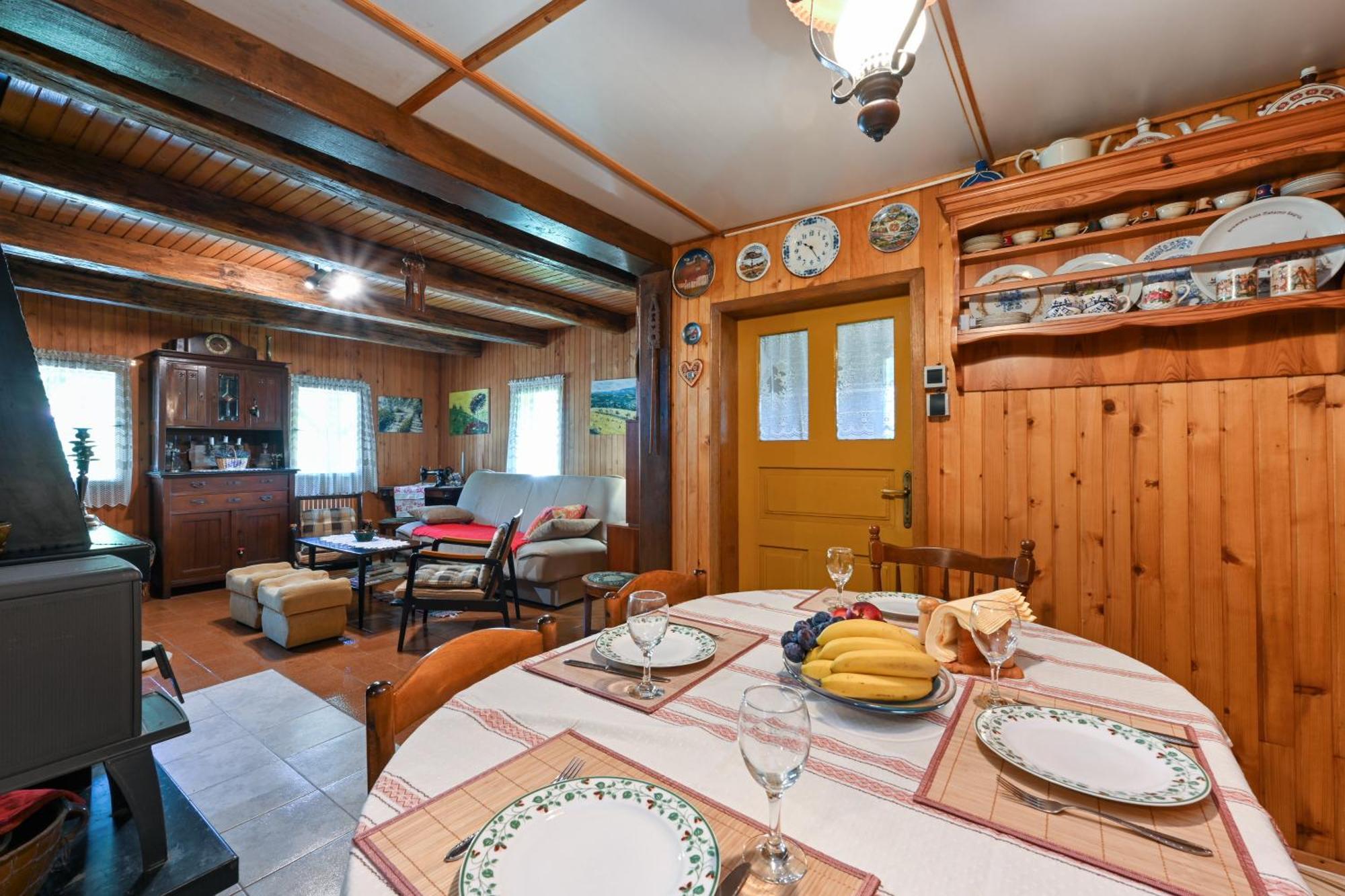 Kuca Viola, Traditional Wooden House In Тухель Экстерьер фото