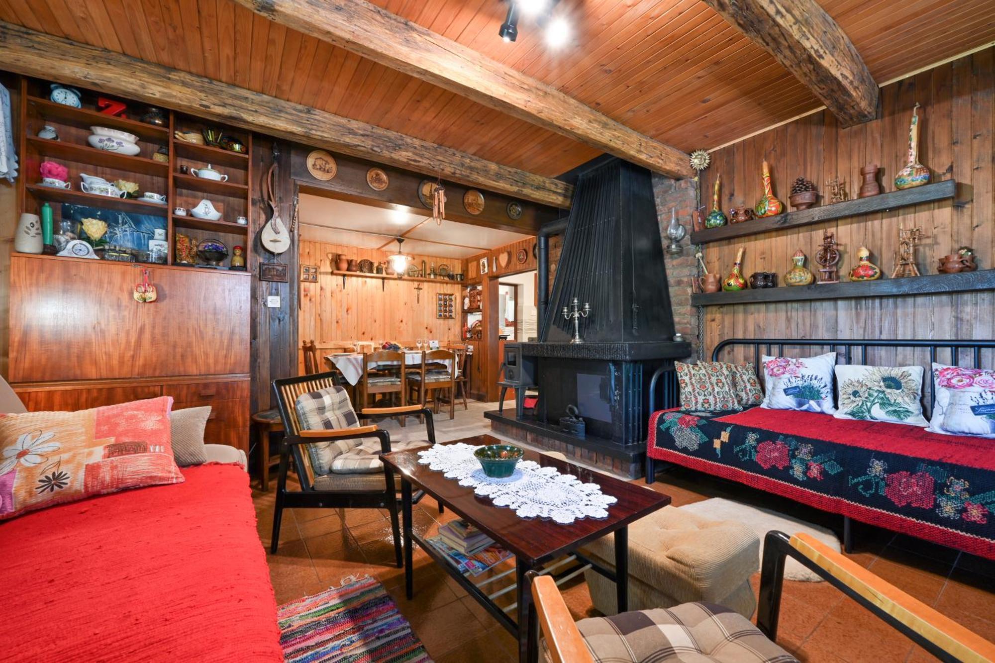 Kuca Viola, Traditional Wooden House In Тухель Экстерьер фото